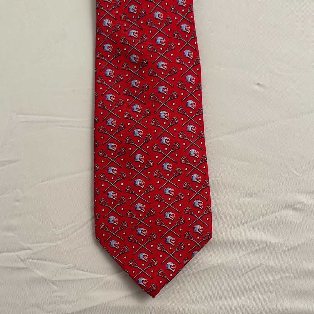 Vineyard Vines lighthouse red blue white lacrosse print silk tie